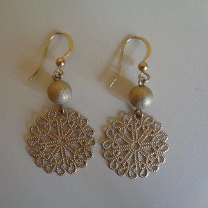 Gorgeous gold filigree wire hoop earrings